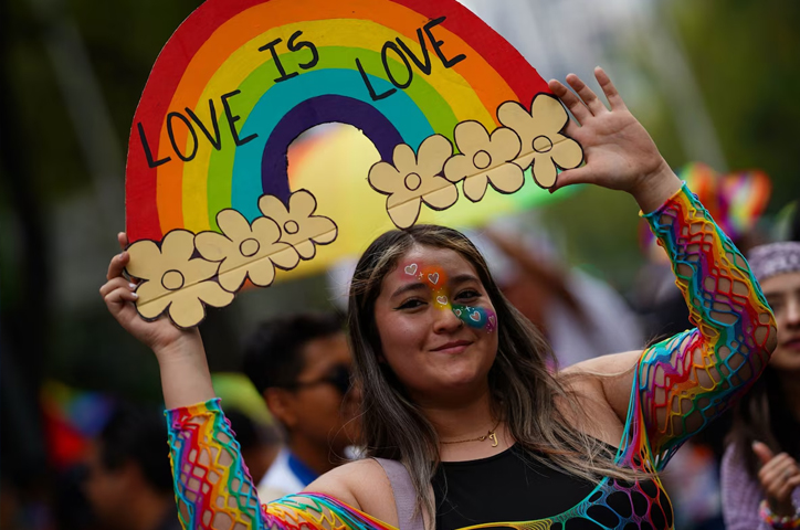 Así fue la Marcha por el orgullo LGBTIQ+ 2025: 800 mil asistentes