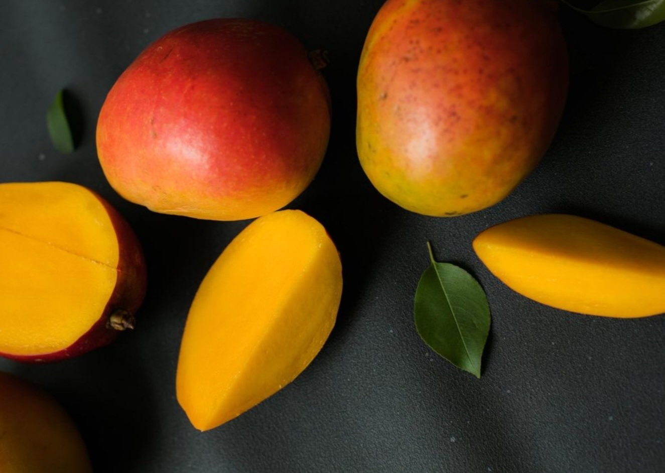 Inscriben productores más 19 mil huertos en programa federal para exportación de mango